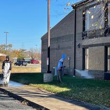 Commercial Cleaning for Holiday Inn Express in Clarksville, TN 1